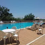 Total Family Hotel
