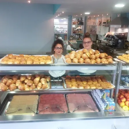 Total Family Ξενοδοχείο