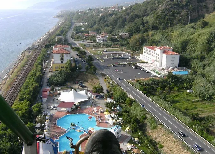 Total Family Hotel 4*